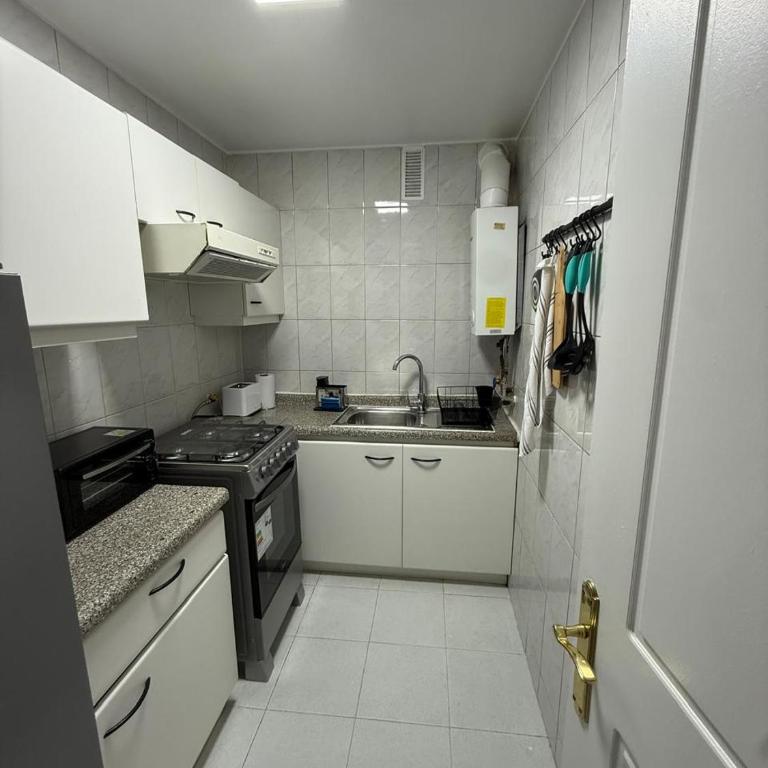 Departamento Metro Escuela Militar Las Condes - One-Bedroom Apartment - 16