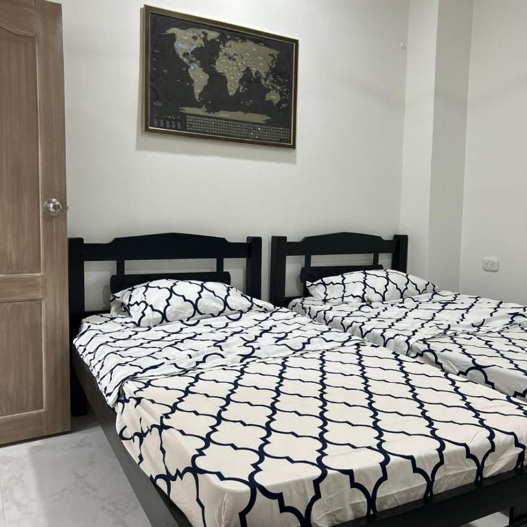Comfortable spacious House near Av Primera and downtown - Casa de 3 dormitorios - 4