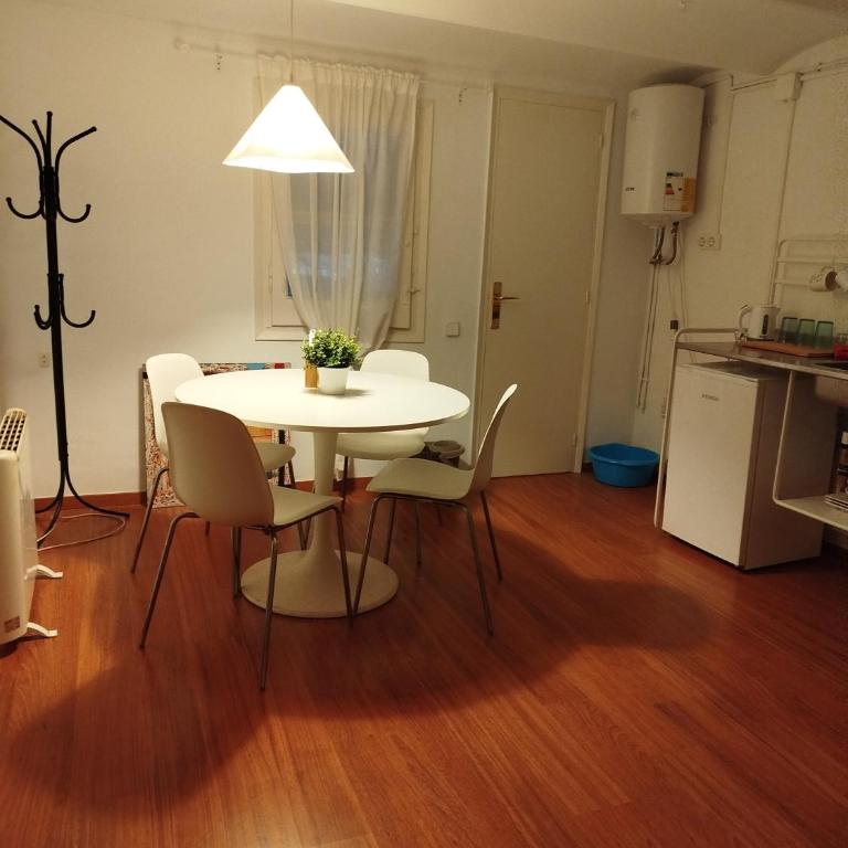 2 Rooms Studio Apartment City Center - Habitación Doble Económica - 2