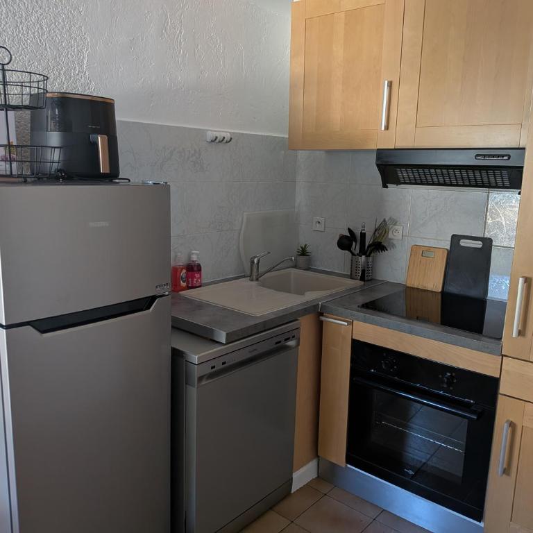 T2 rénové, grand extérieur à 500m Port et Plages - Appartement 1 Chambre - 3