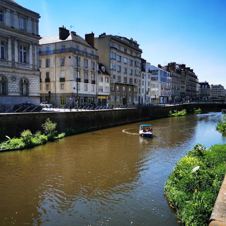 Urban Malo - Place Ste Anne, Convention Center - One-Bedroom Apartment - 13