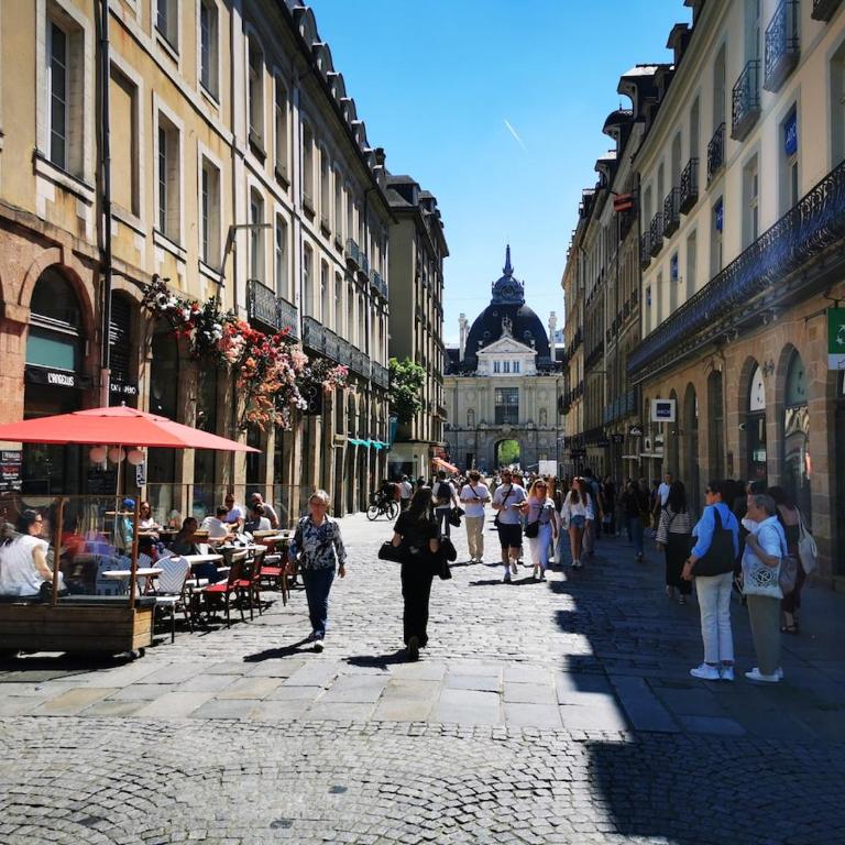 Urban Malo - Place Ste Anne, Convention Center - One-Bedroom Apartment - 16