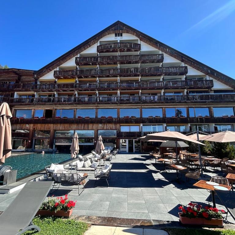 Studio Alpine Haven with Pool and Terrace Hotel L'Étrier Access - Appartement 1 Chambre - 5