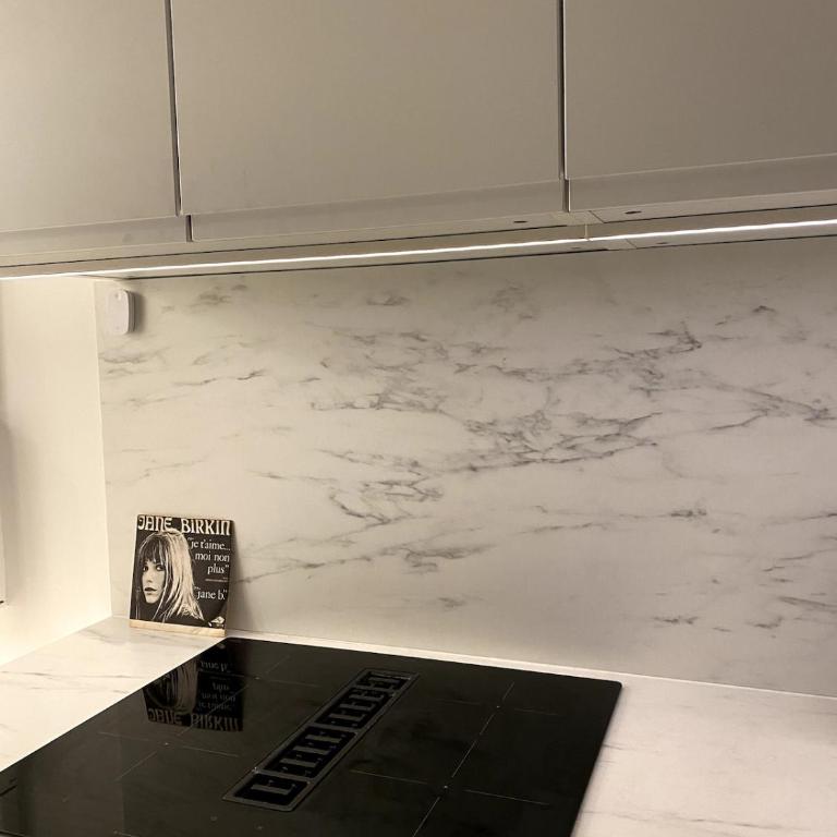 Chic 1-BR with Terrace, AC & Wi-Fi - Apartment mit 1 Schlafzimmer - 13