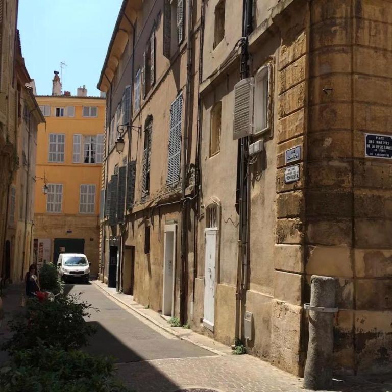 Élégant appartement centre historique aux en provence - Apartamento de 1 dormitorio - 10
