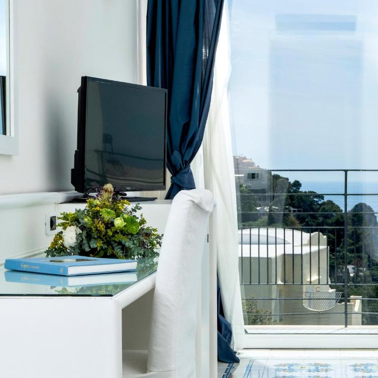 Regina Cristina - Camera Superior con Balcone e Vista Mare - 3