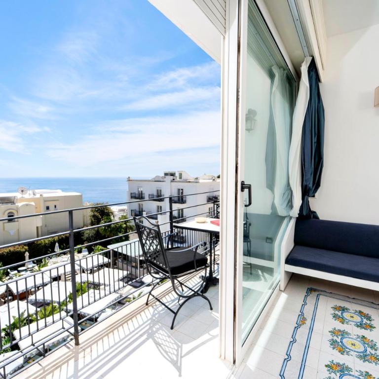 Regina Cristina - Camera Superior con Balcone e Vista Mare - 4