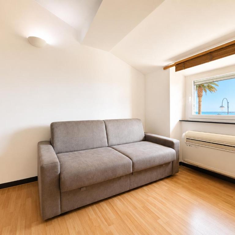 Loft Fronte Mare, Spiaggia Sotto Casa, A-C - Appartamento con 1 Camera da Letto e Vista Mare - 7