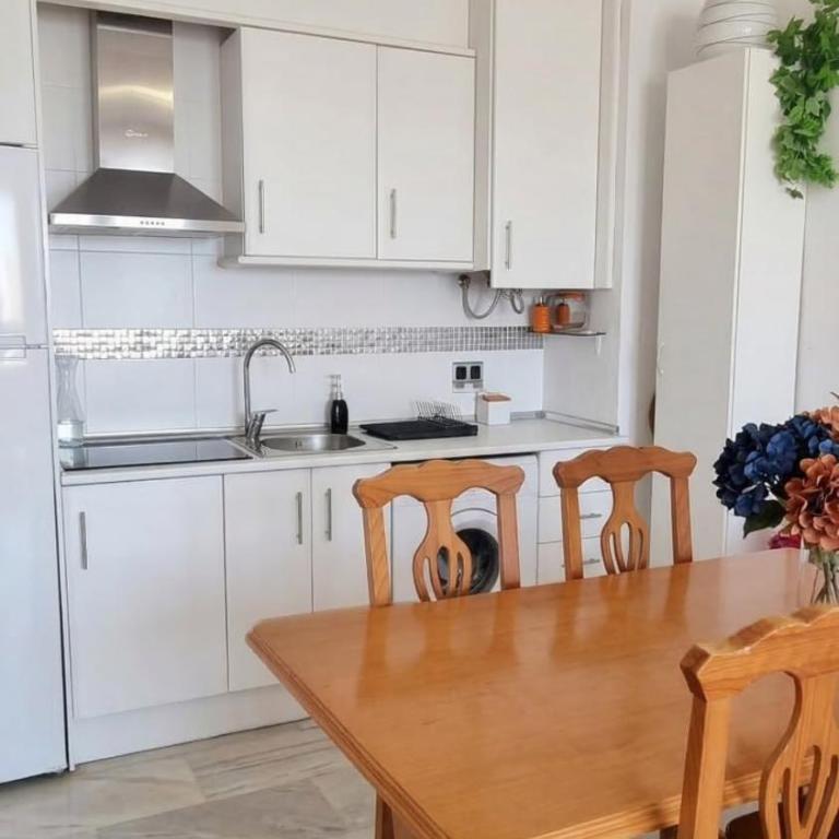 Vistas al mar, balcon, piscina y a 2min de la playa - Appartamento con 1 Camera da Letto - 5