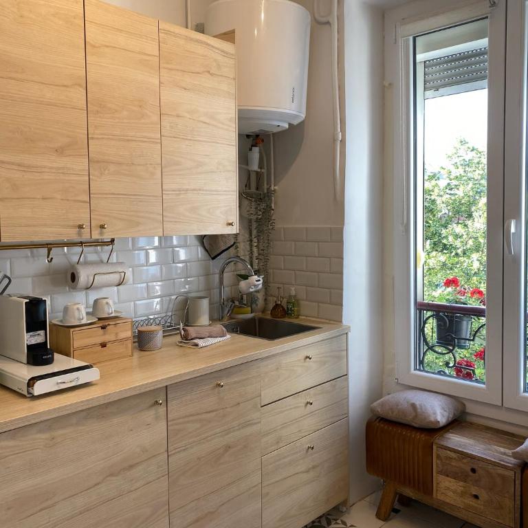 Cozy 2-Bedroom Apartment in Paris near Gare du Nord & Montmartre - Appartement 2 Chambres - 21