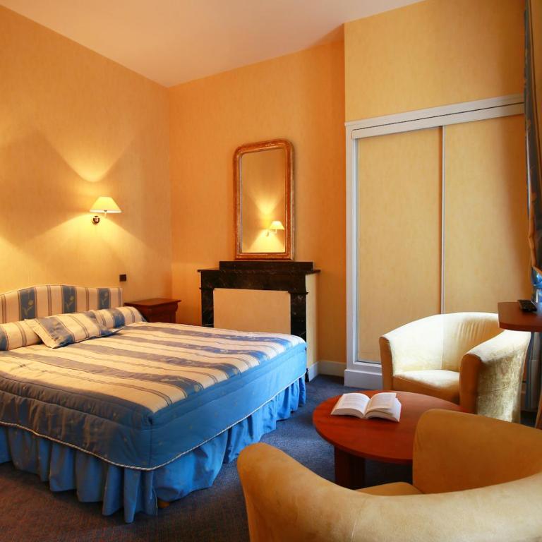 Hôtel d'Etigny - Chambre Double ou Lits Jumeaux Supérieure - 1