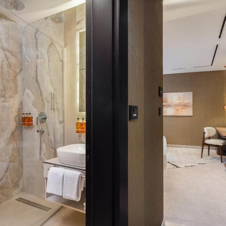 PLATINUM hotel & spa - Trokrevetna Soba - 3