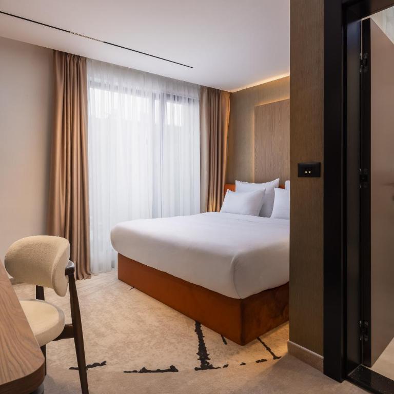 PLATINUM hotel & spa - Standardna Soba sa King-sajz Krevetom - 5