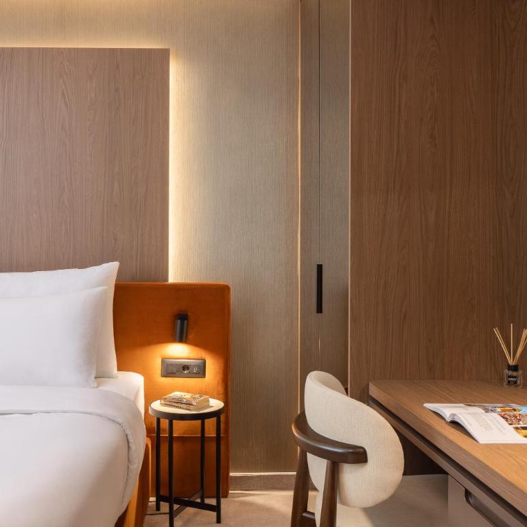 PLATINUM hotel & spa - Standardna Soba sa King-sajz Krevetom - 3