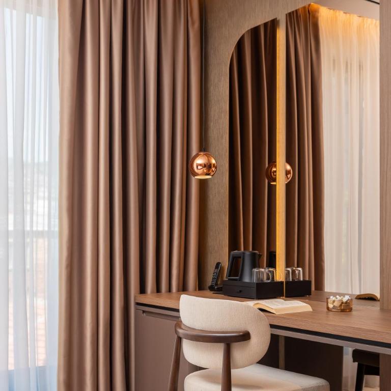 PLATINUM hotel & spa - Deluks Dvokrevetna Soba sa Bračnim Krevetom/Zasebnim Krevetima - 10