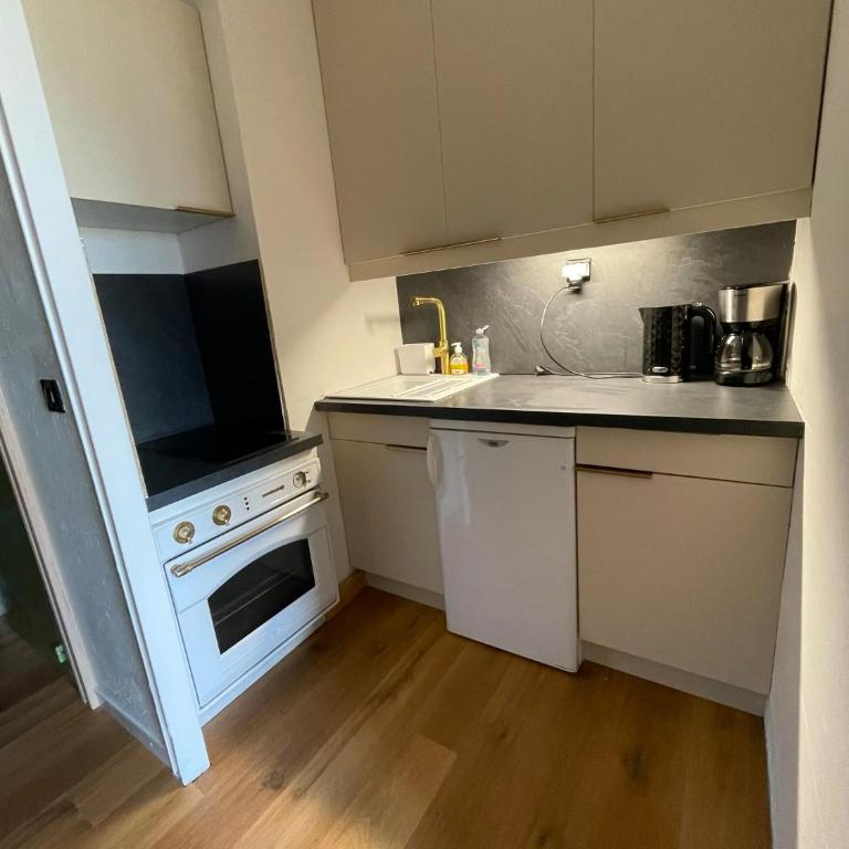 Appart au pied des pistes avec superbe vue - One-Bedroom Apartment - 13