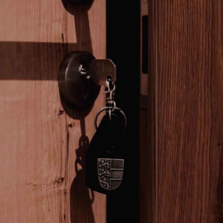 Urbanhof Pension & Appartements - Doppelzimmer mit Balkon - 9