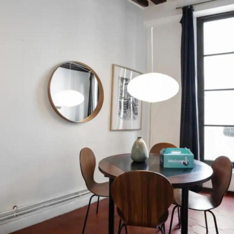 Parisian Apartment With Terrace in Saint Michel-Notre Dame - Appartement 1 Chambre - 11