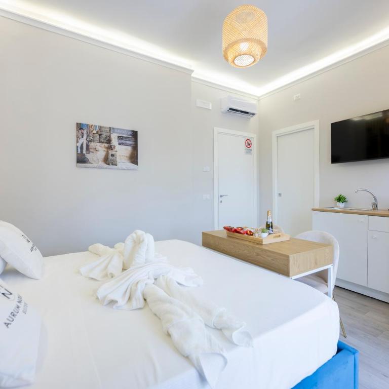 Aurum Nolana Suites - Camera Matrimoniale Deluxe con Balcone - 2