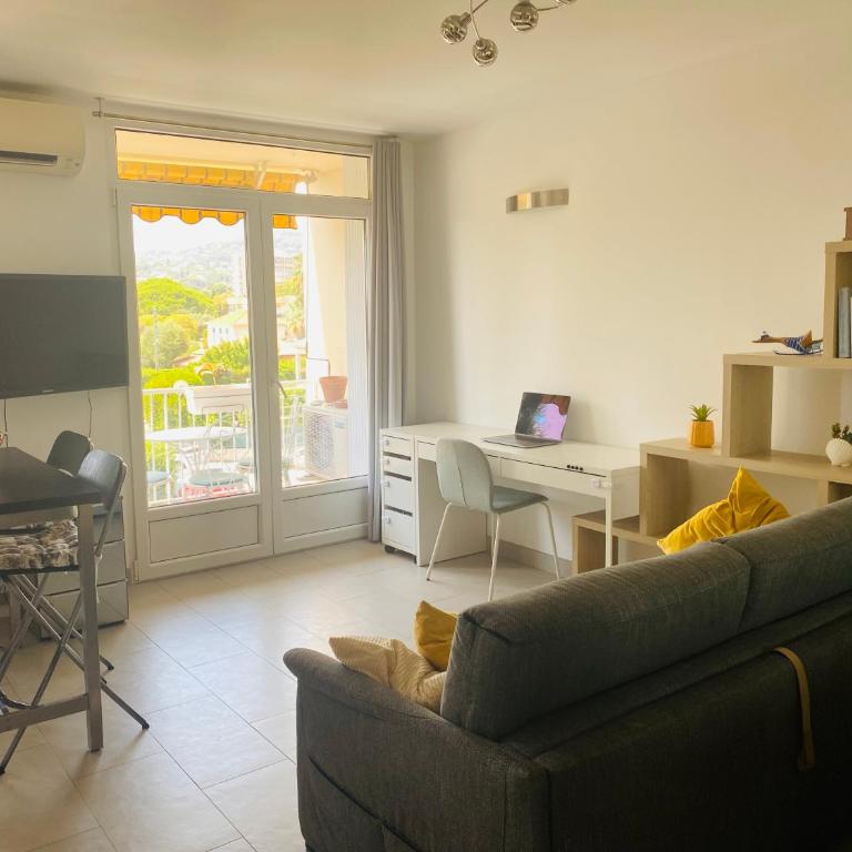 T2 climatisé avec parking privé - 10 min des plages - Appartement 1 Chambre - 1