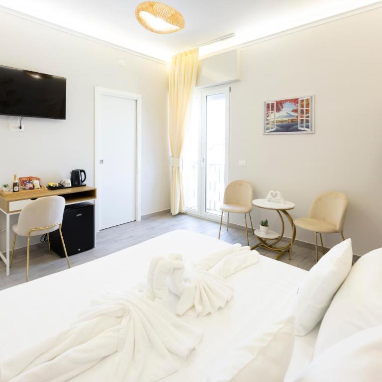 Aurum Nolana Suites - Camera King con Vista Montagne - 6
