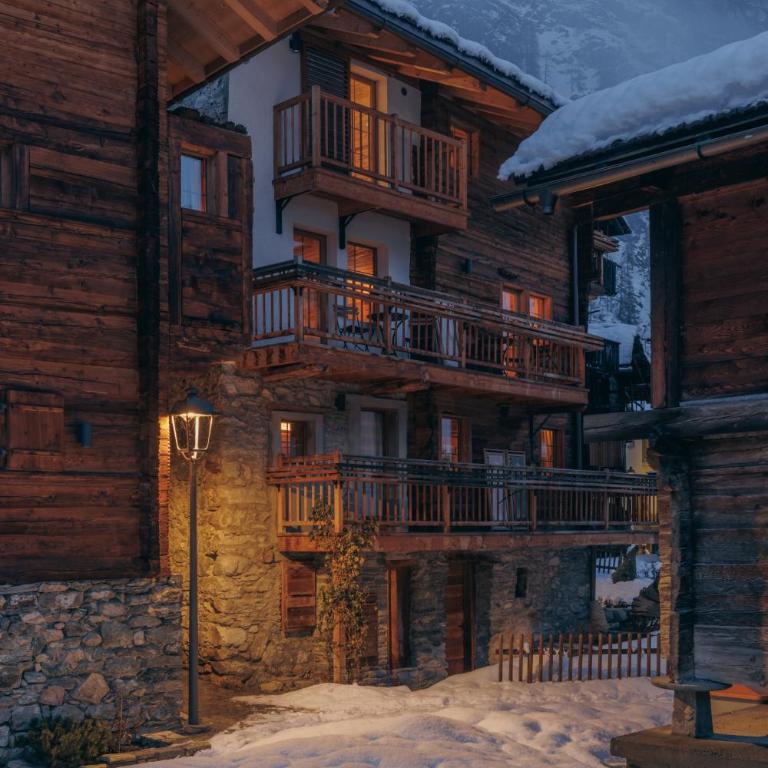 Le Rucher - Hotel Le Central & Chalets - Deluxe Apartment mit 3 Schlafzimmern - 12