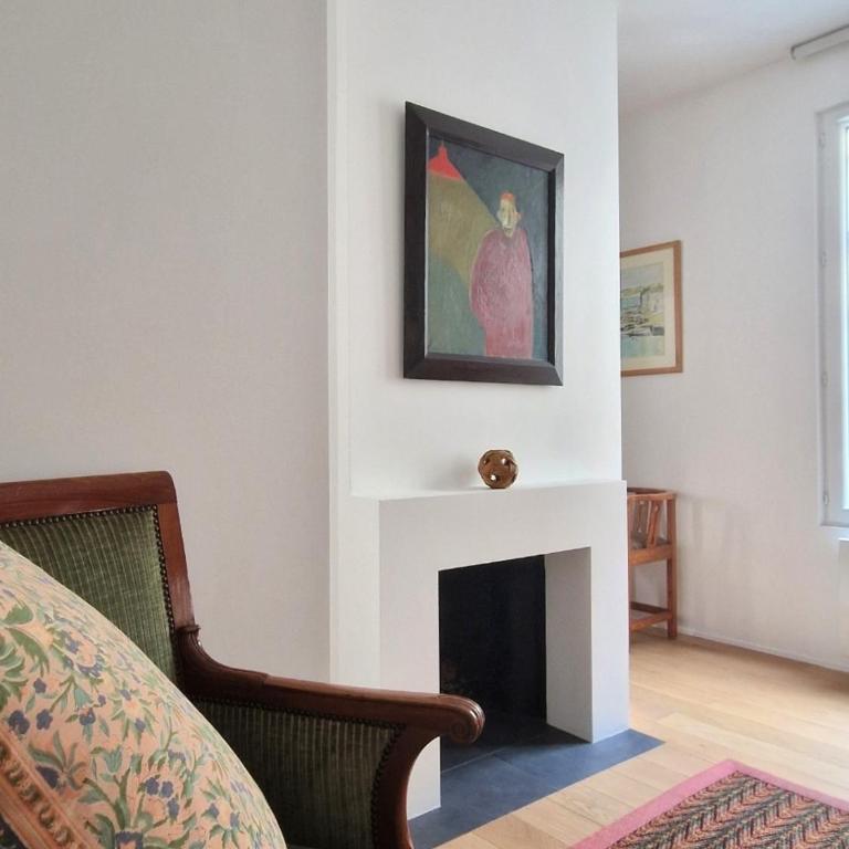 My Peaceful Haven in Center Paris Bastille by lift - One-Bedroom Apartment - 2