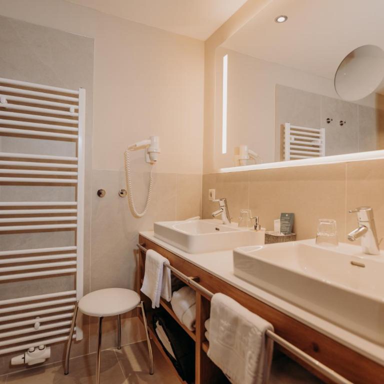 Familienhotel Sonngastein - Deluxe Doppelzimmer - 2