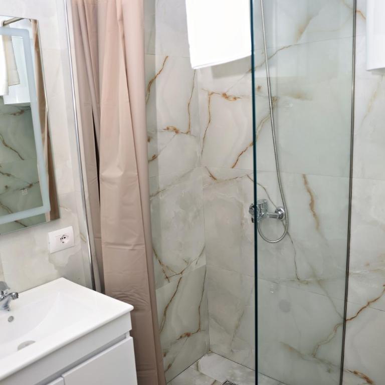 Apartments Ulcinj - Apartman sa 1 Spavaćom Sobom - 1