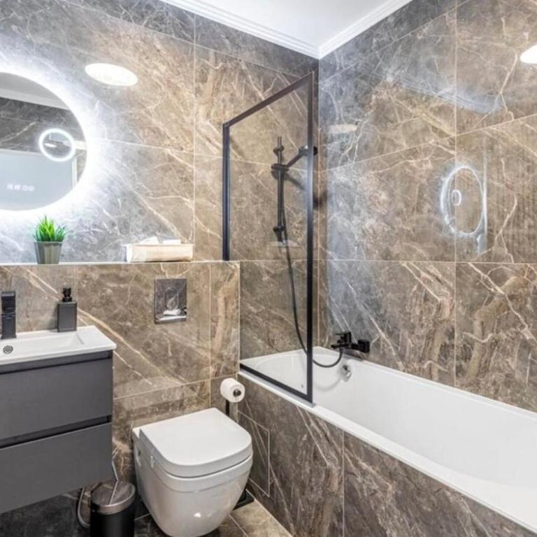 Parisian Luxe 2BR Walk to Arc de Triomphe-Champs - Apartment mit 2 Schlafzimmern - 3