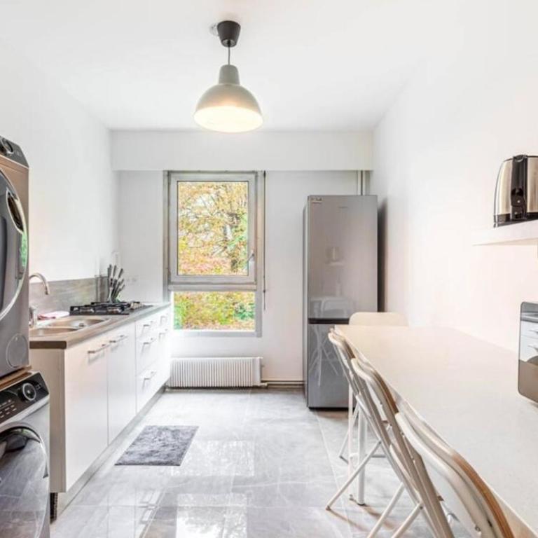 Parisian Luxe 2BR Walk to Arc de Triomphe-Champs - Apartment mit 2 Schlafzimmern - 8
