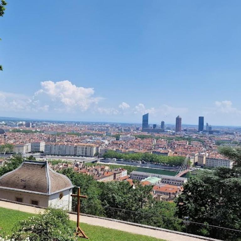 Néolys - Appartement d'exception, vue sur Fourvière - Apartment - 14