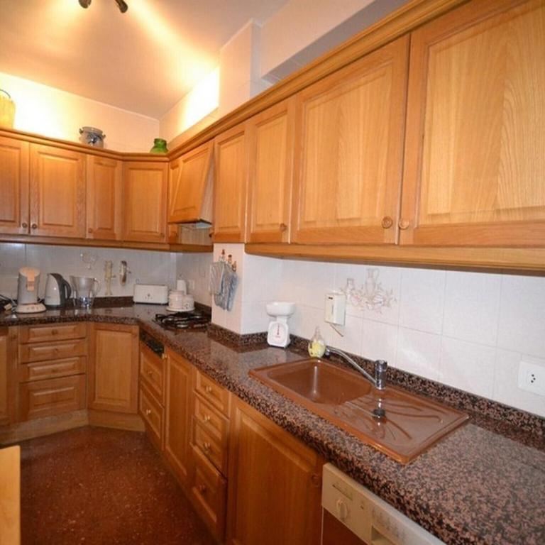 SPACIOUS FRONT-LINE BEACH APARTEMENT, SOUTH FACING, AIRCO, WiFi, AMAZING VIEWS - Apartment mit 3 Schlafzimmern - 13