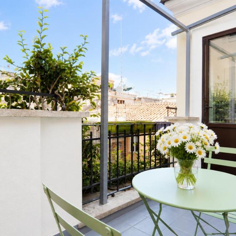 Elegantis Campo Marzio Penthouse With Terrace - Elegance near Spanish Steps Trevi and Pantheon - Apartamento de 1 dormitorio con terraza - 1