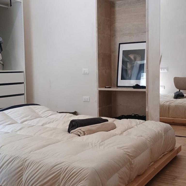 Home Gallery Roma - Camera Matrimoniale con Bagno Privato - 9