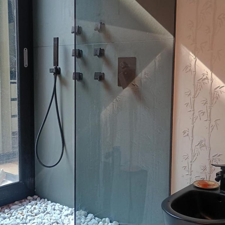 Home Gallery Roma - Camera Matrimoniale con Bagno Privato - 10