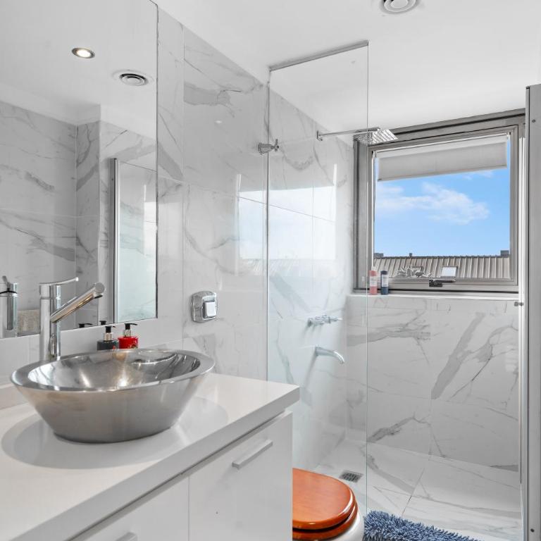 Luxury Penthouse Amazing views Puerto Maderoo - Two-Bedroom Apartment - 2