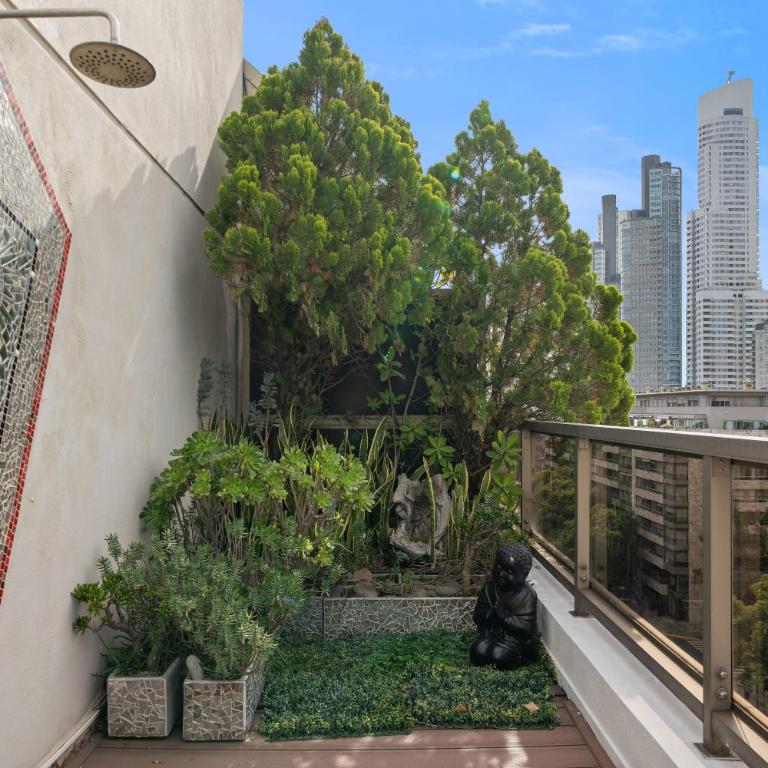 Luxury Penthouse Amazing views Puerto Maderoo - Two-Bedroom Apartment - 5