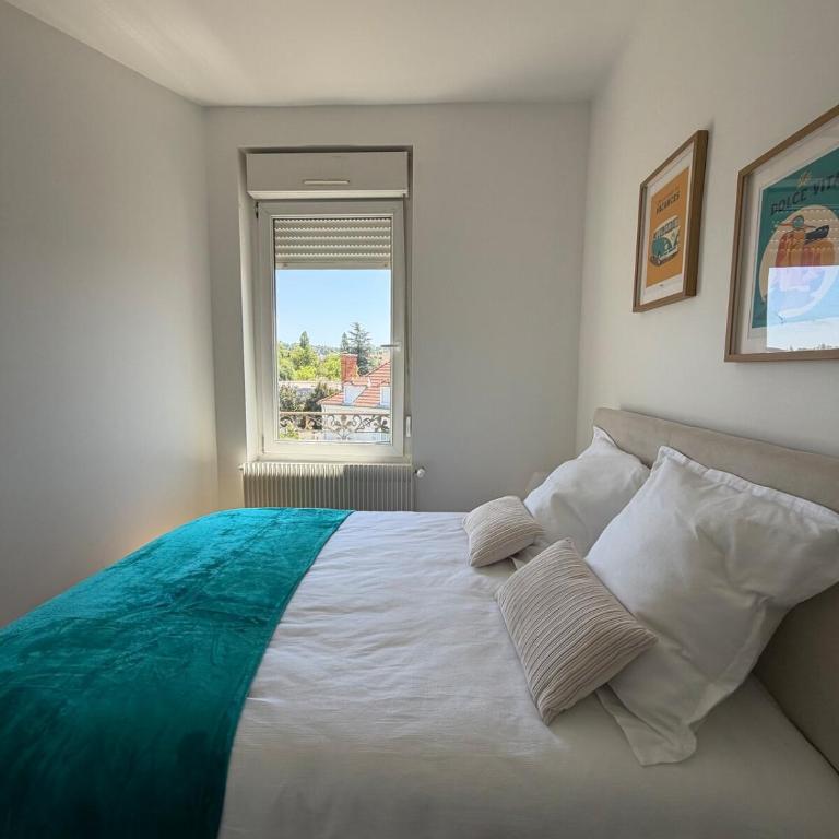Elegant Renovated 2-Bedroom Apartment Train Station & Downtown Vichy - Apartamento de 2 dormitorios - 3