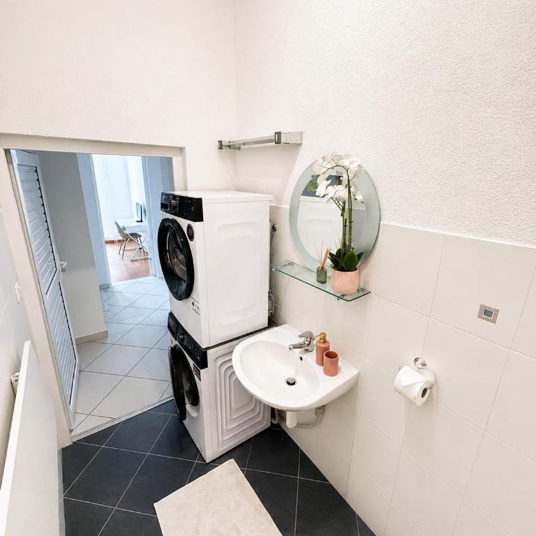 Appartement 4 chambres - Vue sur lac - Apartment mit 4 Schlafzimmern und Seeblick - 6