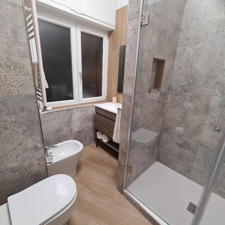 Ruggero Settimo Gallery - Camera Singola con Bagno Privato - 2