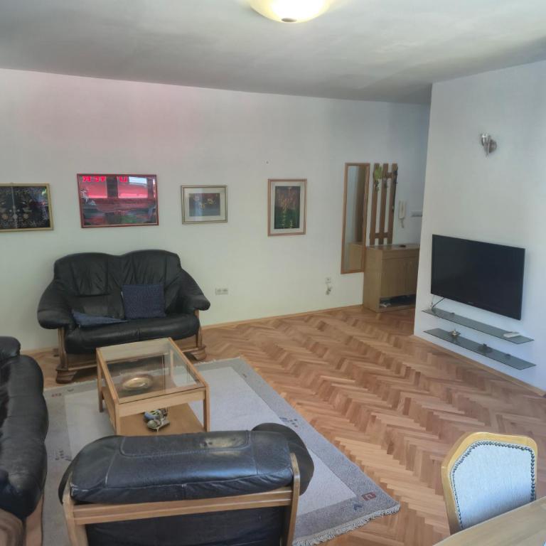 Ado3 - Apartman sa 1 Spavaćom Sobom - 3