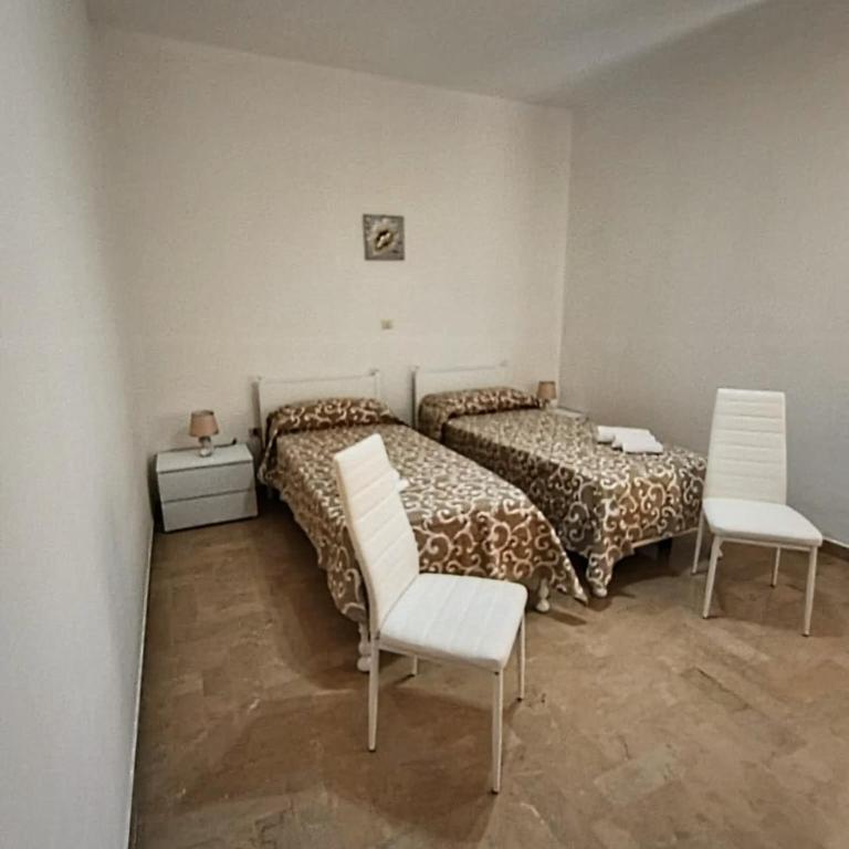 Casa Nonna Maria - Appartamento con 3 Camere da Letto e con Balcone - 9