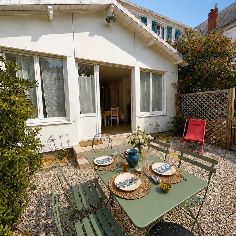 Appartement rdc proche plage, commerces et gare - Apartment mit 2 Schlafzimmern - 1