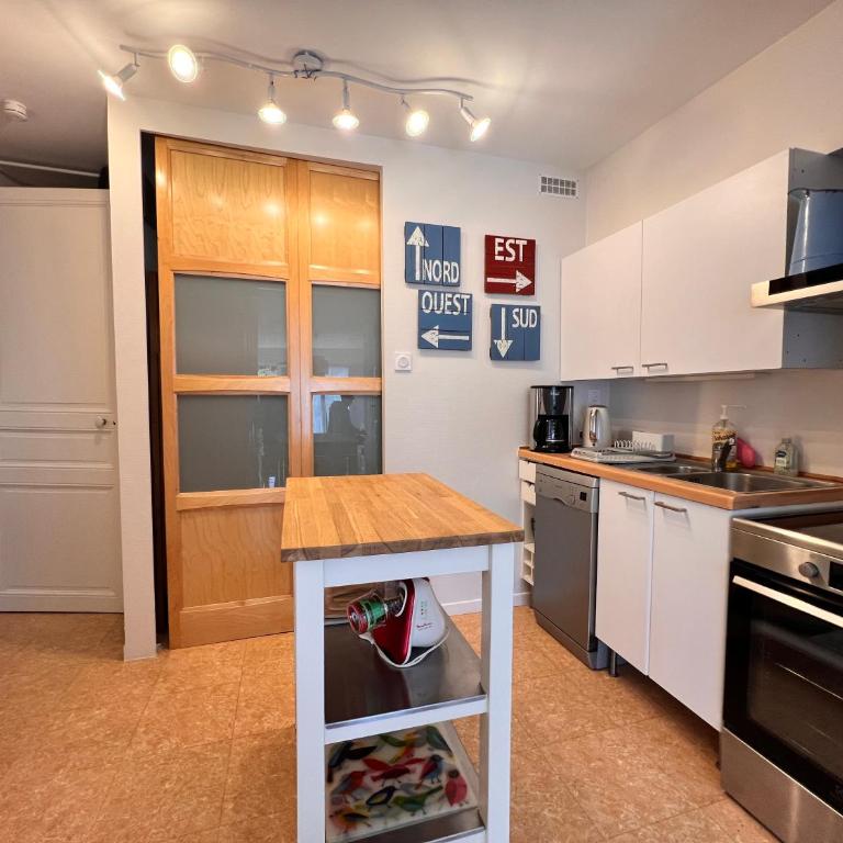 Appartement rdc proche plage, commerces et gare - Apartment mit 2 Schlafzimmern - 23