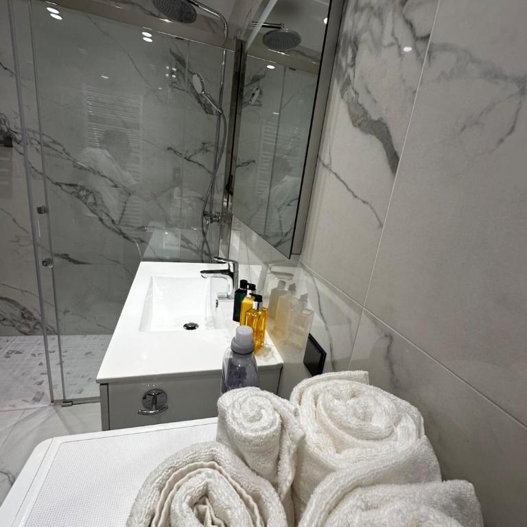 Elegant studio with terrace and lush garden - Appartement 1 Chambre - 37