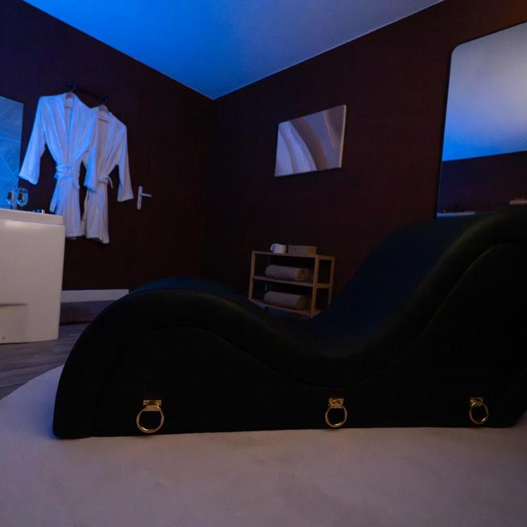 LOVE ROOM - 3 DÉSIRS - Entre Passion, Tentation et Évasion - Appartamento con 1 Camera da Letto - 16