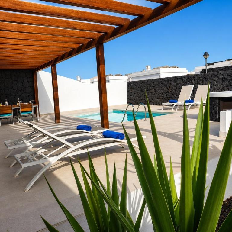 Happy Villa - Piscina y Amplia Terraza Soleada - Villa con piscina privada - 2