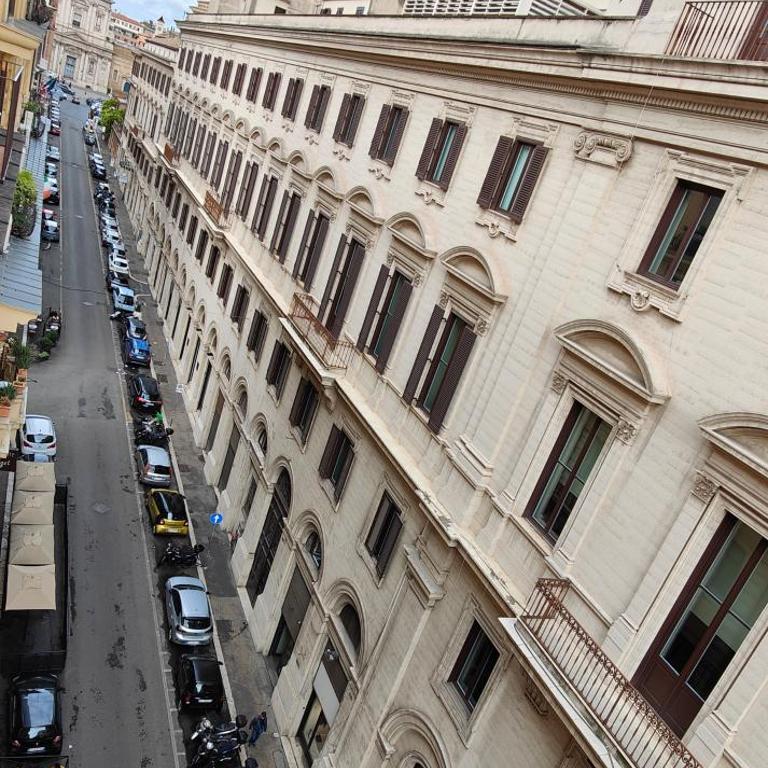 Barberini Bright Apartment - Appartamento con 1 Camera da Letto - 3