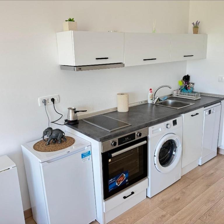 Cosy Adriatic Studio - Studio Apartment with Sea View - 7